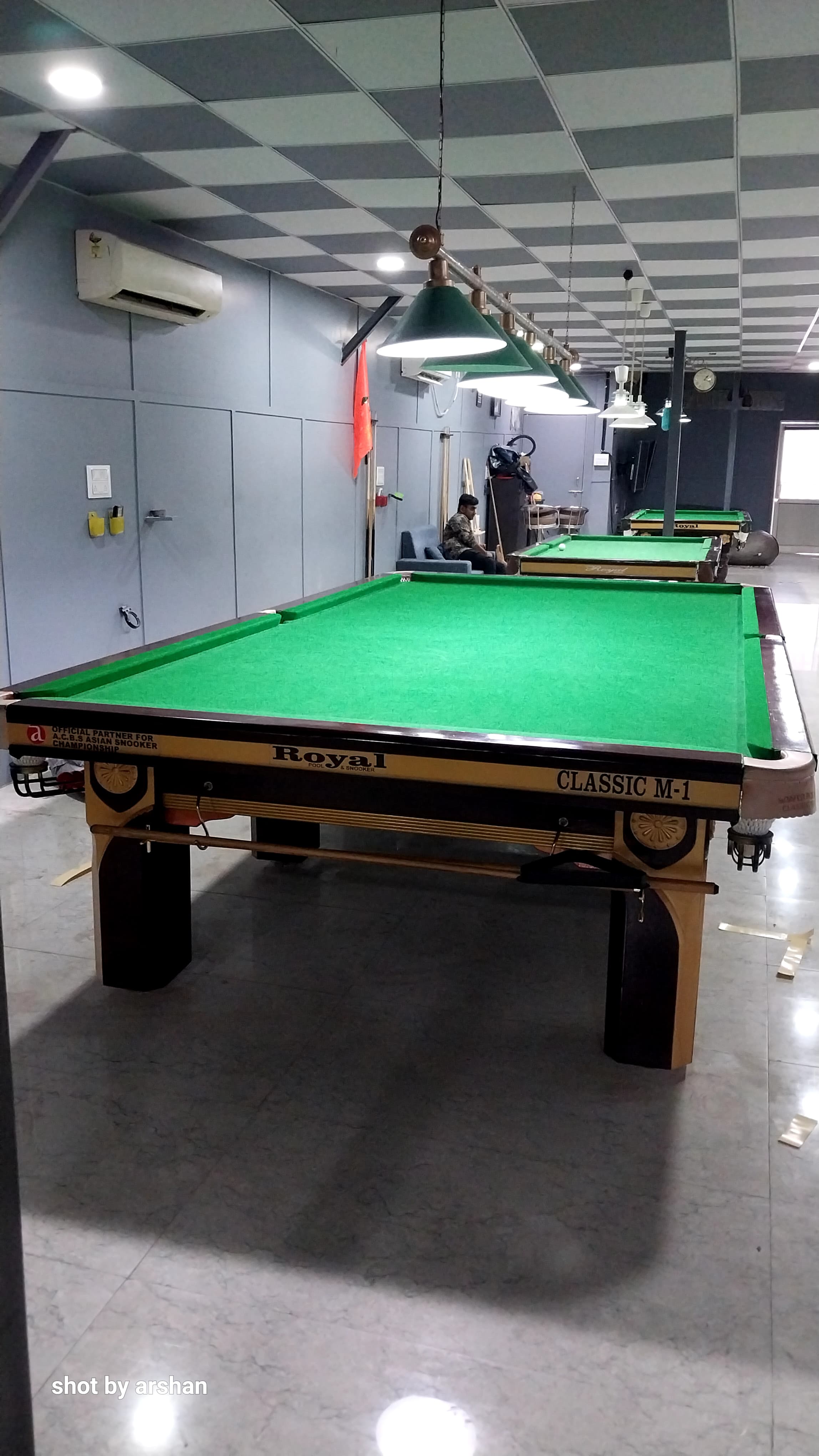 Super Deluxe Snooker Table