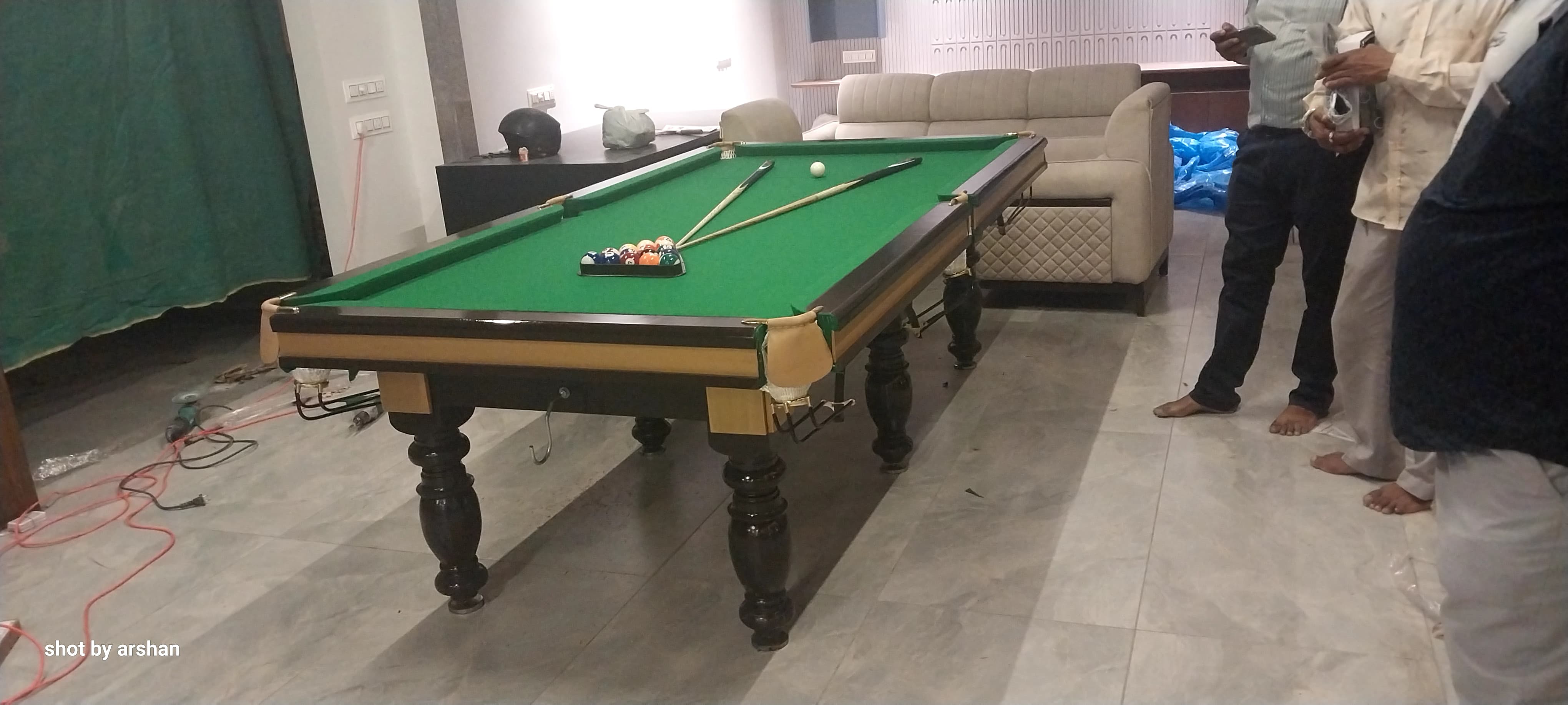 Super Deluxe Snooker Table